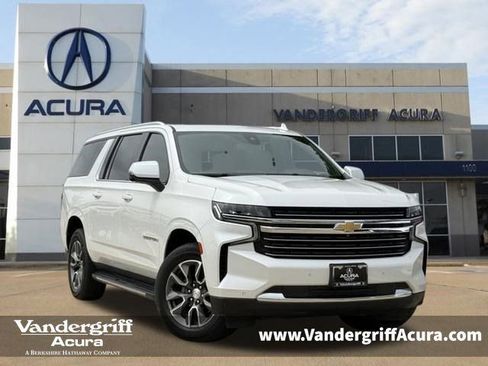 Used 2021 Chevrolet Suburban LT w/ LT Signature Package RWD image 1