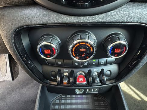 Used 2016 MINI Cooper Clubman image 18