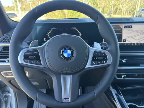 New 2026 BMW X7 xDrive40i w/ Executive Package image 30
