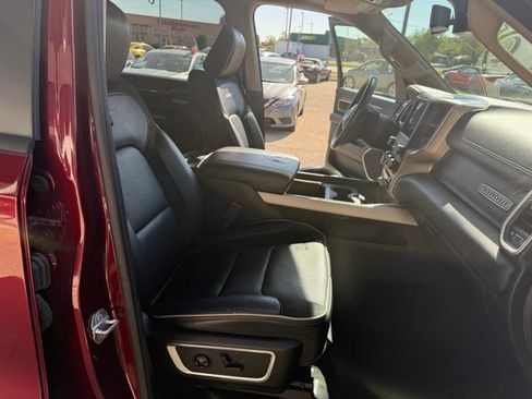 Used 2019 RAM 1500 Laramie AWD/4WD image 16