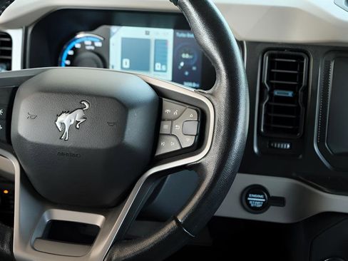 Used 2023 Ford Bronco Wildtrak AWD/4WD image 12