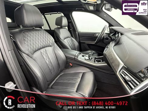 Used 2019 BMW X5 xDrive50i w/ M Sport Package AWD/4WD image 46