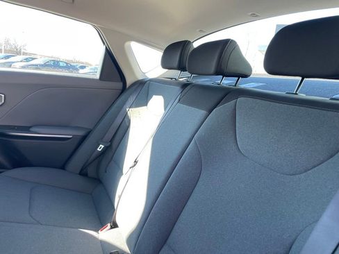 New 2026 Kia K4 LXS image 25