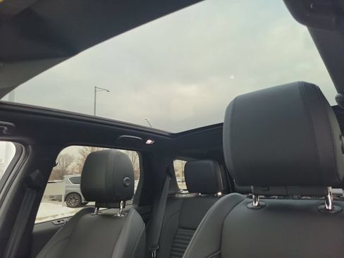 Used 2025 Land Rover Discovery Sport Dynamic SE AWD/4WD image 21