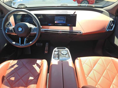 Used 2026 BMW iX xDrive60 w/ M Sport Package AWD/4WD image 19