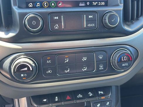 Used 2020 Chevrolet Colorado Z71 AWD/4WD image 23