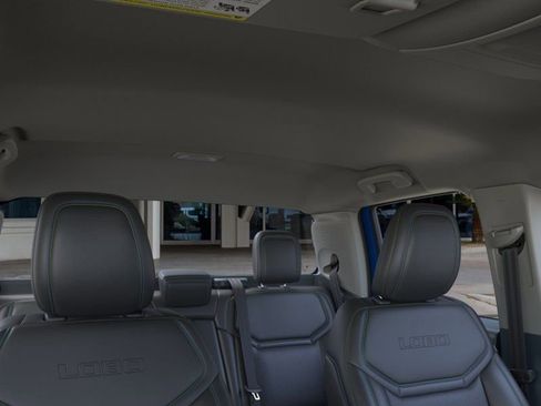 New 2026 Ford Maverick Lobo AWD/4WD image 12