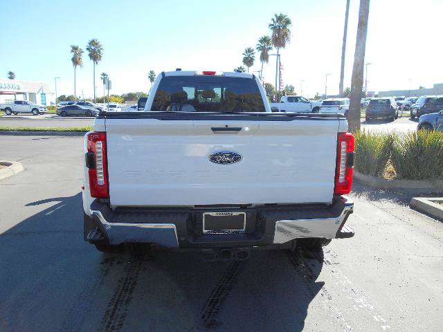 Certified 2024 Ford F350 Lariat w/ Lariat Ultimate Package AWD/4WD image 5