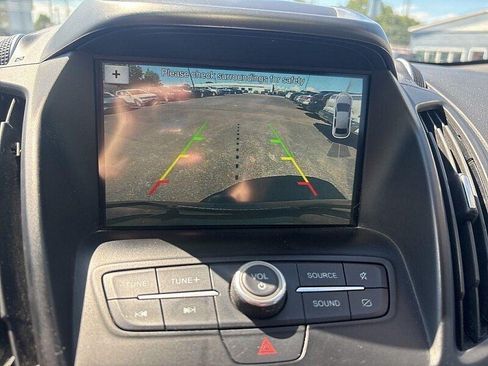 Used 2019 Ford Escape SEL AWD/4WD image 38