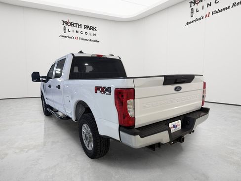 Used 2022 Ford F250 XL w/ STX Appearance Package AWD/4WD image 3