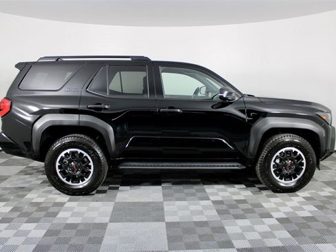 Used 2025 Toyota 4Runner TRD Off-Road image 9