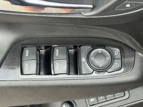 Used 2022 Chevrolet Equinox Premier image 15