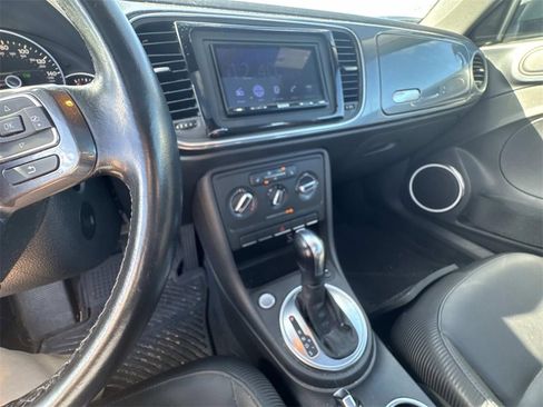 Used 2012 Volkswagen Beetle 2.5 image 47