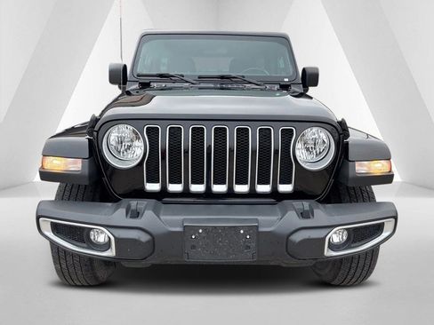 Used 2021 Jeep Wrangler Unlimited Sahara AWD/4WD image 2