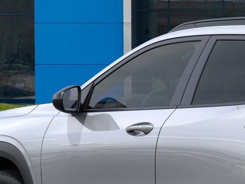 New 2026 Chevrolet Trax RS w/ Sunroof Package FWD image 18