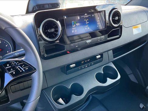 New 2026 Mercedes-Benz Sprinter 2500 image 6
