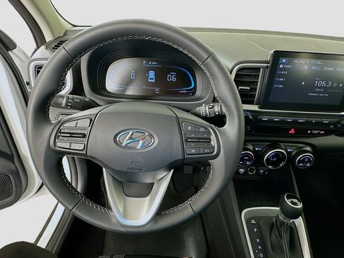 New 2026 Hyundai Venue SEL FWD image 10