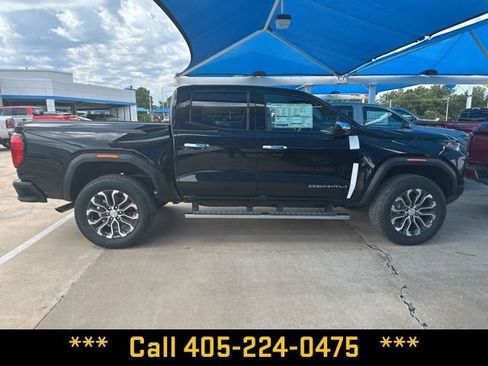 New 2026 GMC Canyon Denali image 11