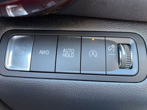 Used 2025 Chevrolet Equinox RS w/ Convenience Package III image 5