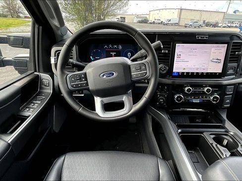 Used 2026 Ford F250 Lariat w/ Lariat Premium Package AWD/4WD image 3