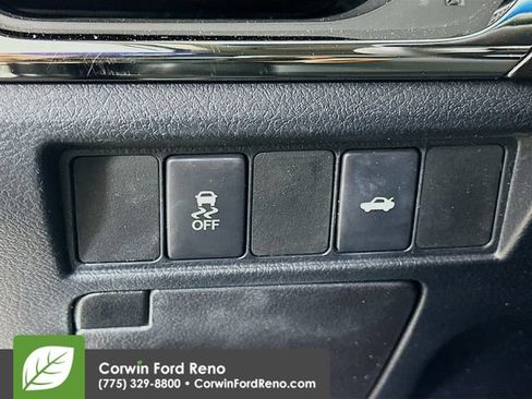 Used 2016 Toyota Avalon XLE FWD image 10