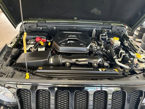 Used 2021 Jeep Wrangler Unlimited Sport AWD/4WD image 21