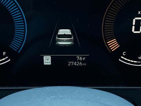 Used 2025 Hyundai Kona SEL image 40