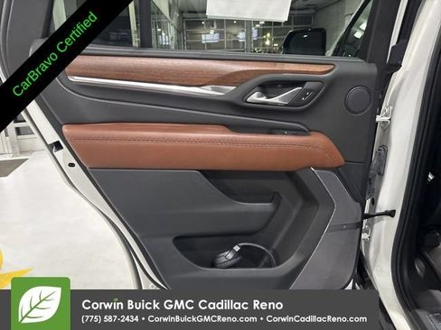 Certified 2024 GMC Yukon Denali Ultimate w/ LPO, Floor Liner Package AWD/4WD image 32