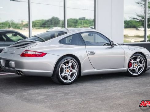 Used 2006 Porsche 911 Carrera S RWD image 4