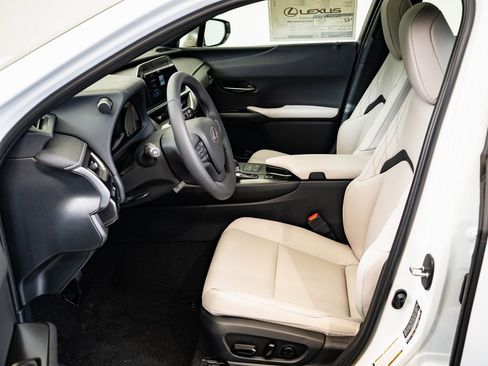 New 2025 Lexus UX 300h AWD image 20