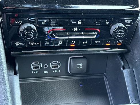 Used 2025 Jeep Grand Cherokee Laredo X w/ Luxury Tech Group I AWD/4WD image 22