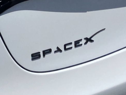 Used 2023 Tesla Model 3 Standard Range RWD image 6