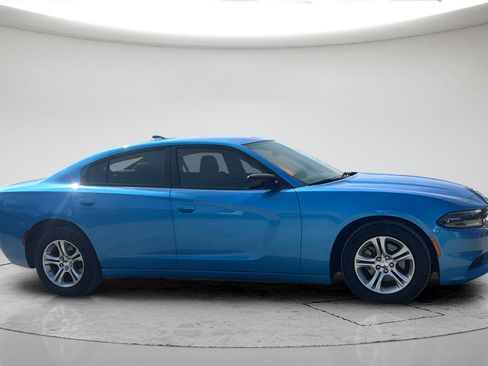 Used 2023 Dodge Charger SXT w/ Cold Weather Package RWD image 3