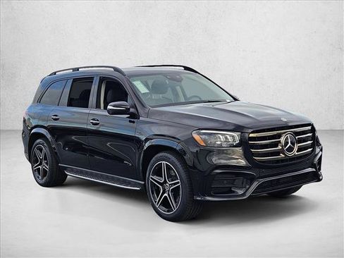 New 2026 Mercedes-Benz GLS 450 4MATIC image 7