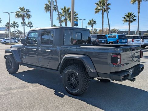 Used 2024 Jeep Gladiator Sport image 6