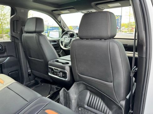 Used 2021 GMC Sierra 1500 AT4 w/ AT4 Premium Package AWD/4WD image 20