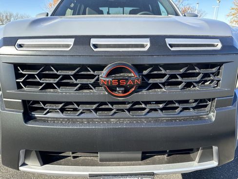 New 2026 Nissan Frontier PRO-4X w/ Pro-4x Convenience Package image 26