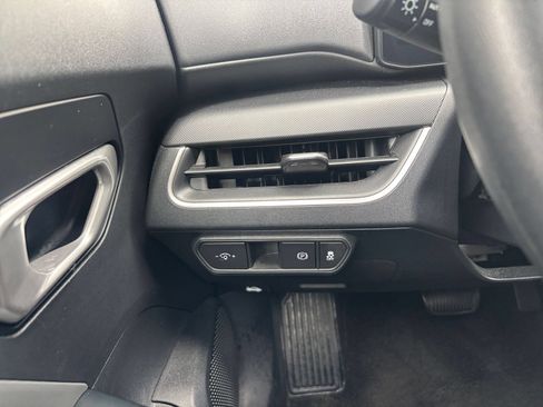 Used 2025 Kia K4 FWD image 33