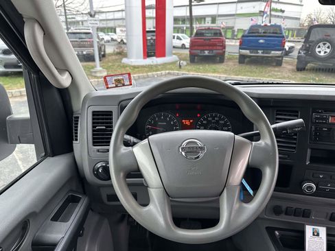 Used 2013 Nissan NV 1500 S w/ Side Curtain Airbag Pkg image 10
