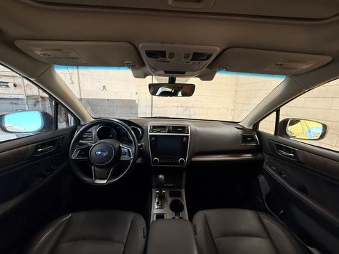 Used 2018 Subaru Outback 2.5i Limited AWD/4WD image 10
