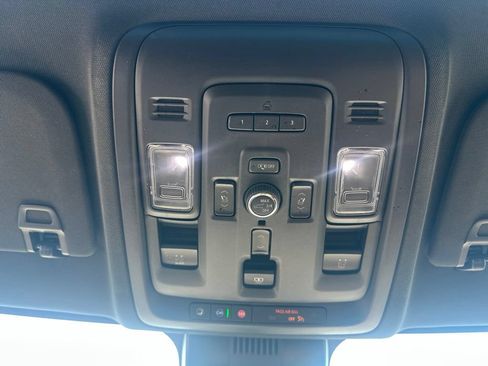 Used 2024 Chevrolet Suburban High Country w/ Advanced Technology Package AWD/4WD image 27