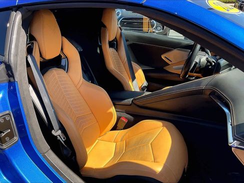 Used 2021 Chevrolet Corvette Stingray Premium Cpe w/ Z51 Performance Package image 8