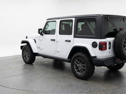 Used 2025 Jeep Wrangler Unlimited Sport AWD/4WD image 6