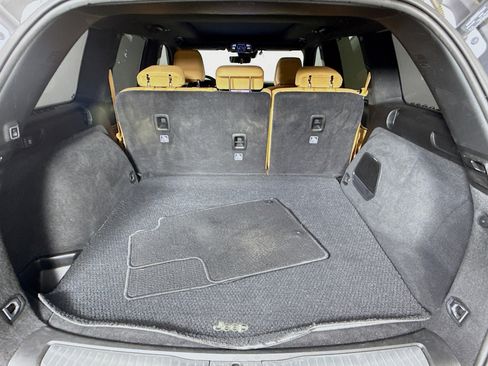 Used 2022 Jeep Grand Cherokee Summit image 35