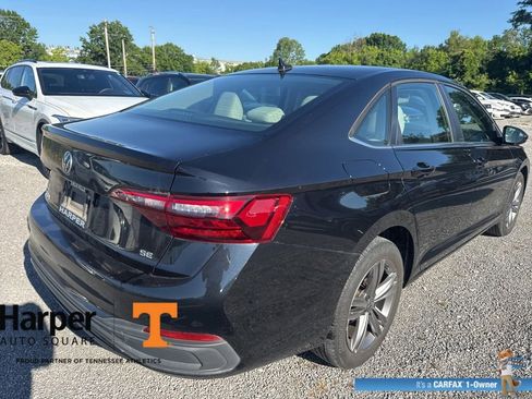 Used 2023 Volkswagen Jetta SE FWD image 5