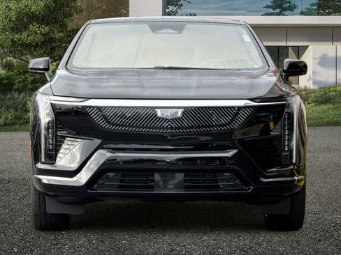 New 2026 Cadillac Optiq Luxury 1 image 9