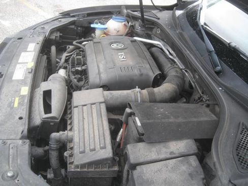 Used 2015 Volkswagen Passat 1.8T S image 27