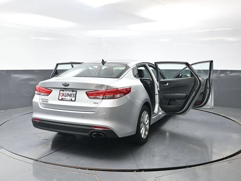 Used 2017 Kia Optima EX w/ Premium Package FWD image 57