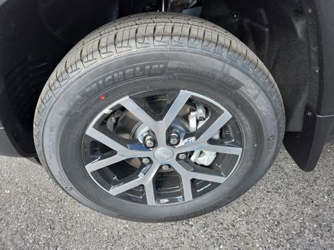 New 2025 Jeep Grand Cherokee Limited w/ MOPAR Finishing Package image 33