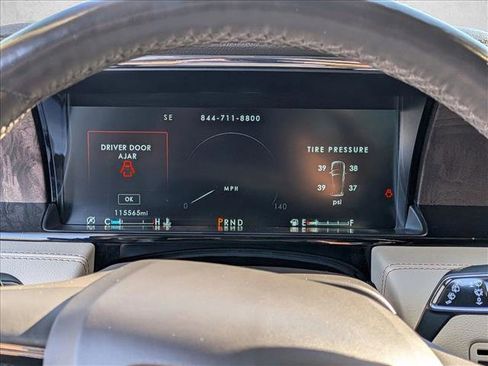 Used 2018 Lincoln Navigator Reserve w/ Technology Package image 13